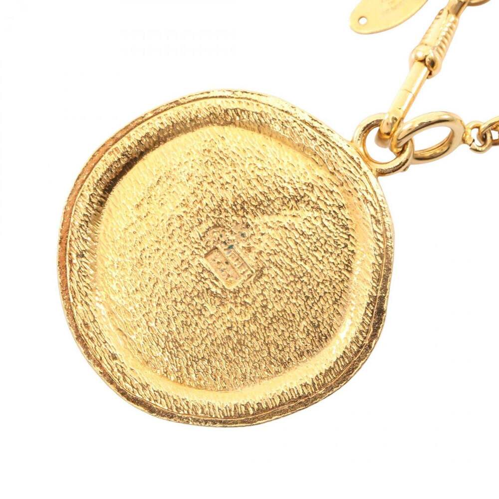 CHANEL White Necklace - Picture 2 of 8